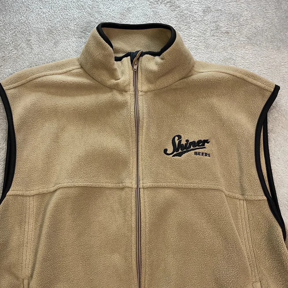 Chestnut Hill Shiner Beers Fleece Vest Sleeveless Zip Pockets Tan Black‎ Trim